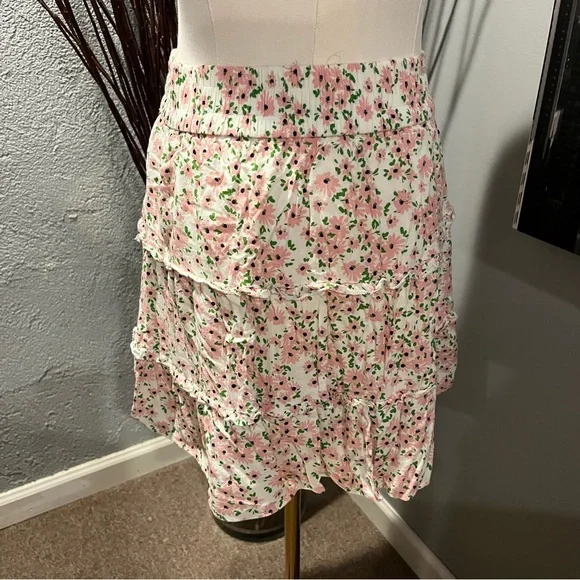 🌸ALICE + OLIVIA VINITA FLORAL RUFFLE SKIRT SIZE 8🌸 - Picture 4 of 6
